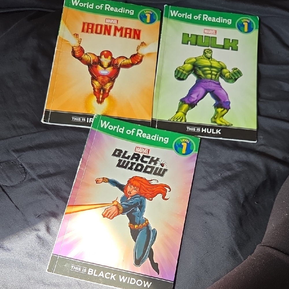 🌸4 For $20🌸Marvel Reading Set: Iron Man, Hulk, Black Widow - Red, Green, Black
